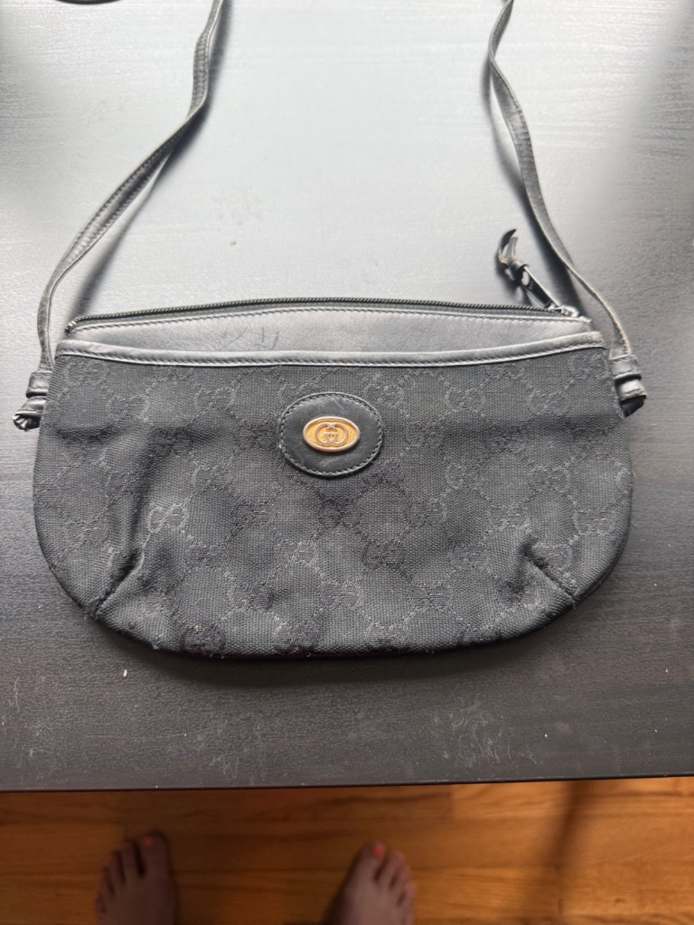 Gucci Black Monogram Crossbody with Gold-Tone Logo - Picture 4 of 11